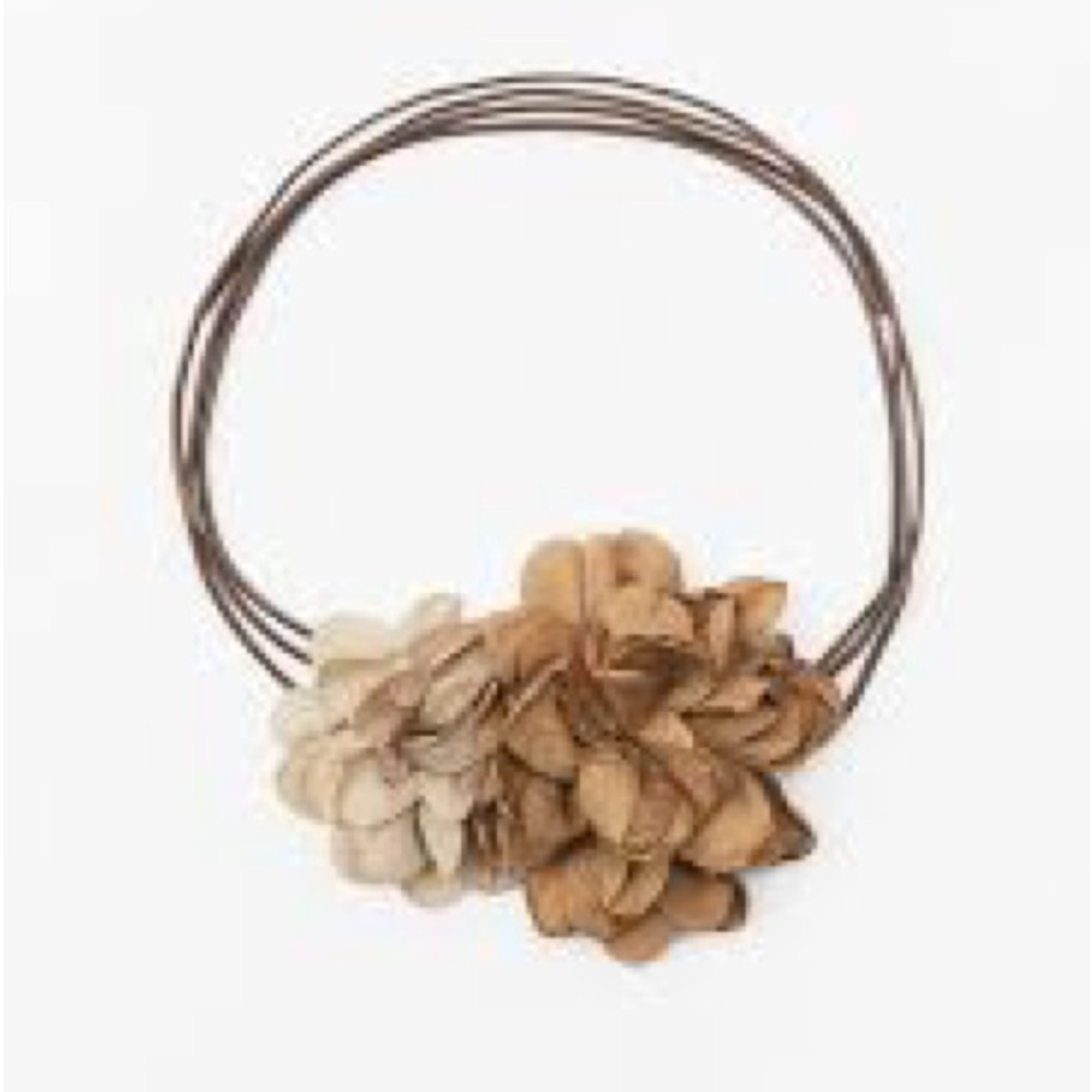 Zara | Flower Cord Necklace